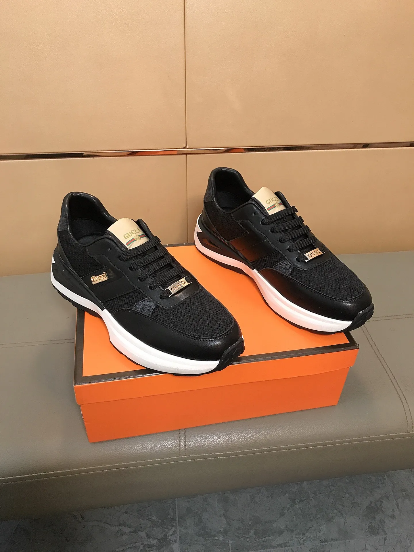 Factory price 442 👟👟🆕🆕 (GUCCI) latest casual and fashionable men's shoes, hot style 💥 simple and elegant style, exclusive for trendy men, the upper is made of cowhide + breathable fabric, sheepskin lining + foot pads, soft and comfortable outsole! 38-44.